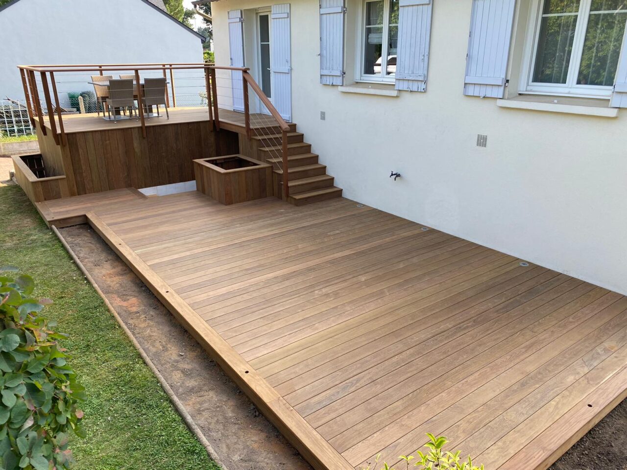 Terrasse en bois sur pilotis